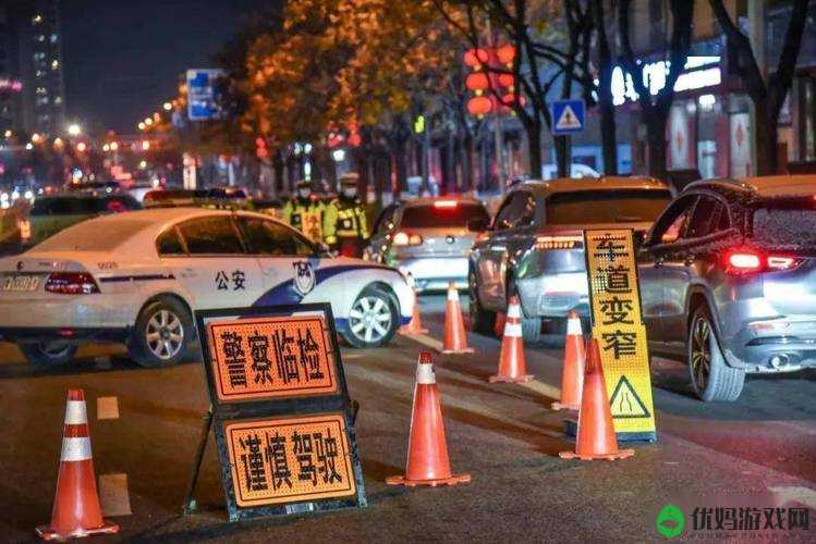 交警用小 XUE 查酒驾 H 彰显严格执法保障道路交通安全